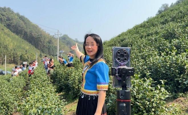 韩红基金会捐款真的有门槛!月捐最低19元,网友:这是赤裸裸侮辱