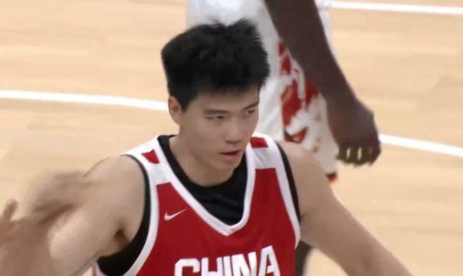 C罗双响后霸气回应:过去1周感觉我像退役一样 24年习惯回击批评