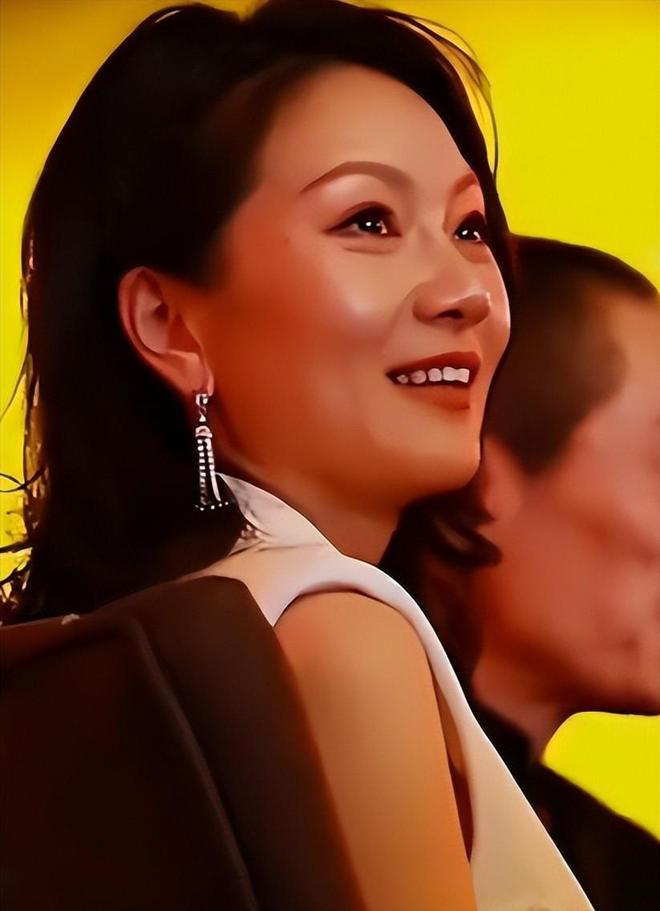 宫鲁鸣的锅？篮协强招杨舒予引争议：以后谁还敢签中国球员？