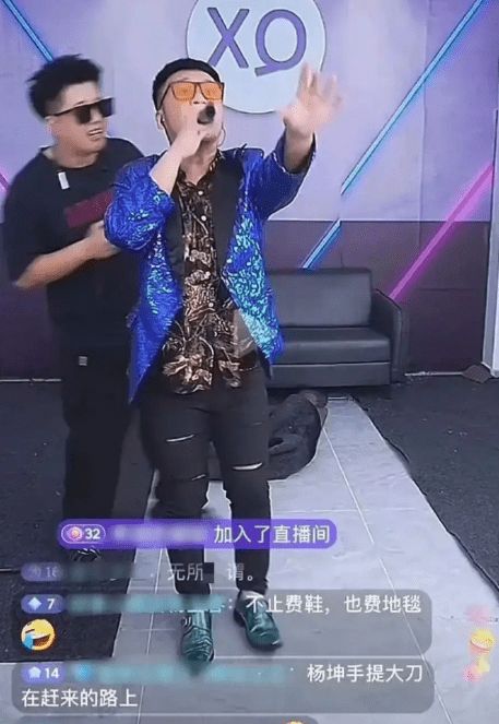 文班：虽然一直没放弃，但前两场犯了太多错浪费了大家的努力