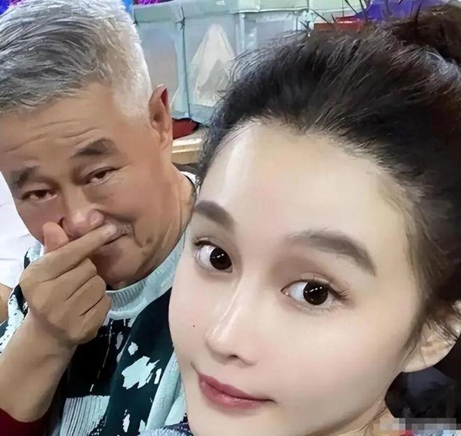 每体：贝蒂斯前主席何塞
