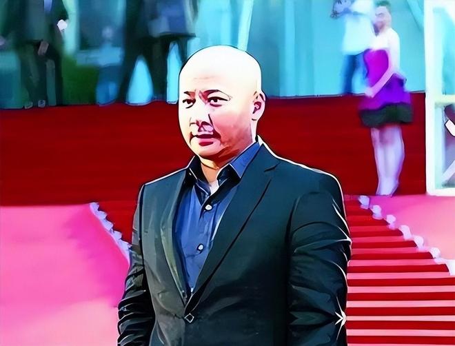 人可以节约，可以不买衣服，甚至吃差点，不修边幅都可以，但一定要出门，不要将自己困在家里，只有在外面你的精气神才可以舒展