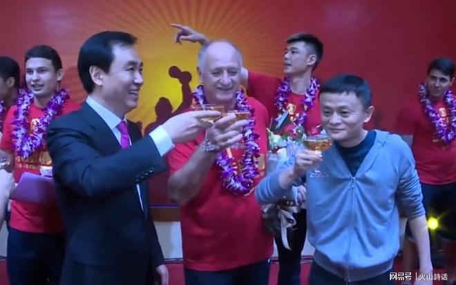 换代与伤病之间，贝尔萨的乌拉圭队拒绝一沉到底