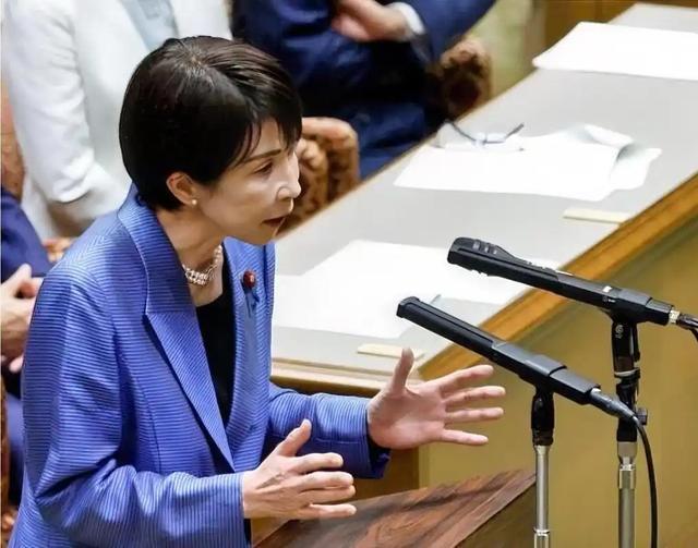 阿根廷官方：补招中卫塞内西进入世界杯名单，顶替巴列尔迪
